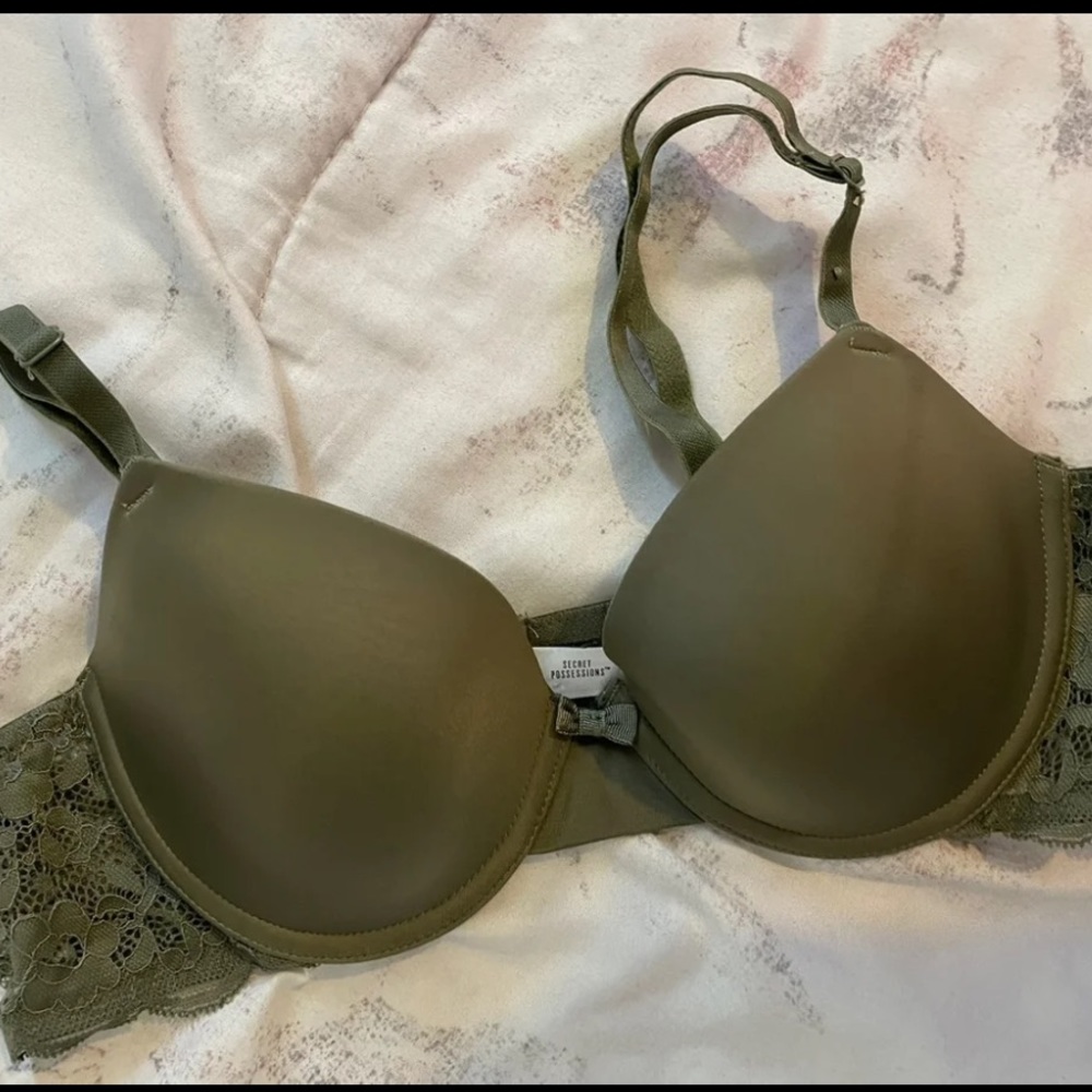 green lace bra